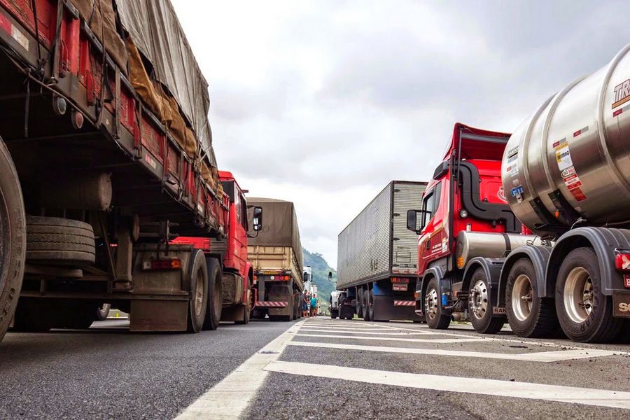 Transporte Rodoviário de Cargas